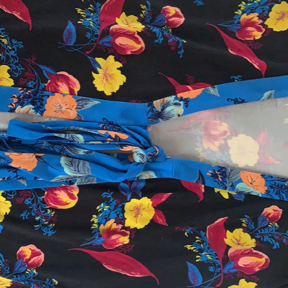 Beautiful Dvf Silk Wrap Dress - image 7